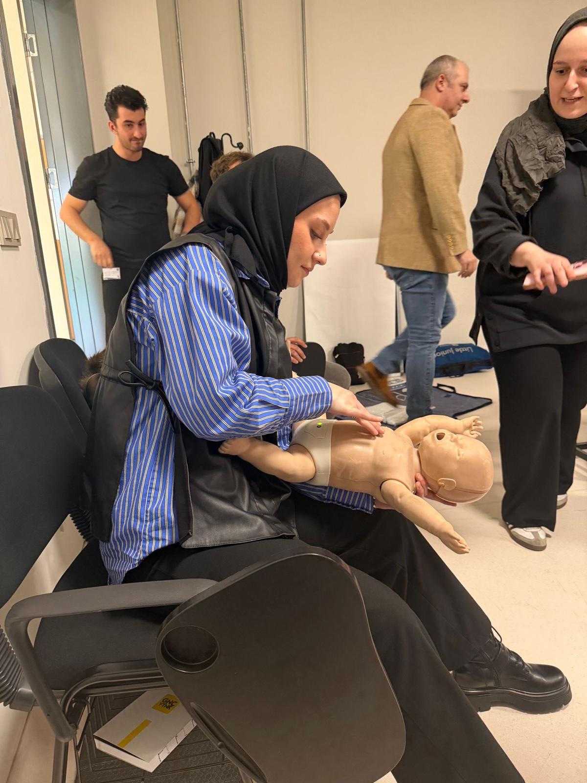 Sertifikalı ilk yardım eğitimi